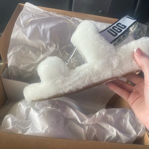 UGG slippers white